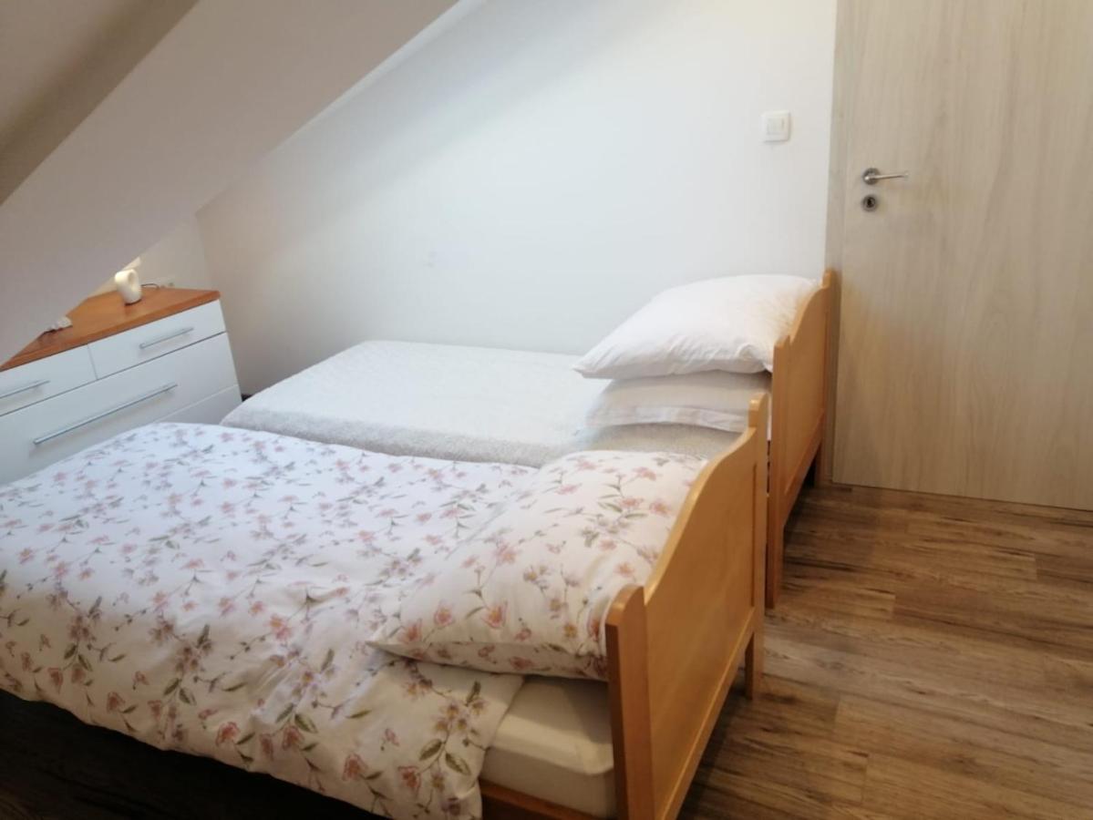 Apartman Dunatov Preko Exterior photo